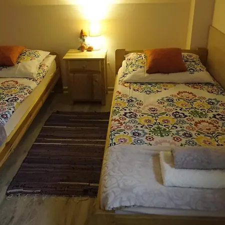 Miodowe Zacisze בית נופש *